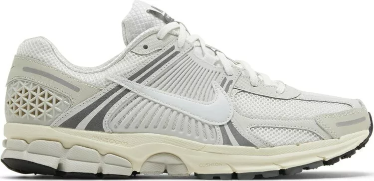 Nike Zoom Vomero 5 'Platinum Tint'