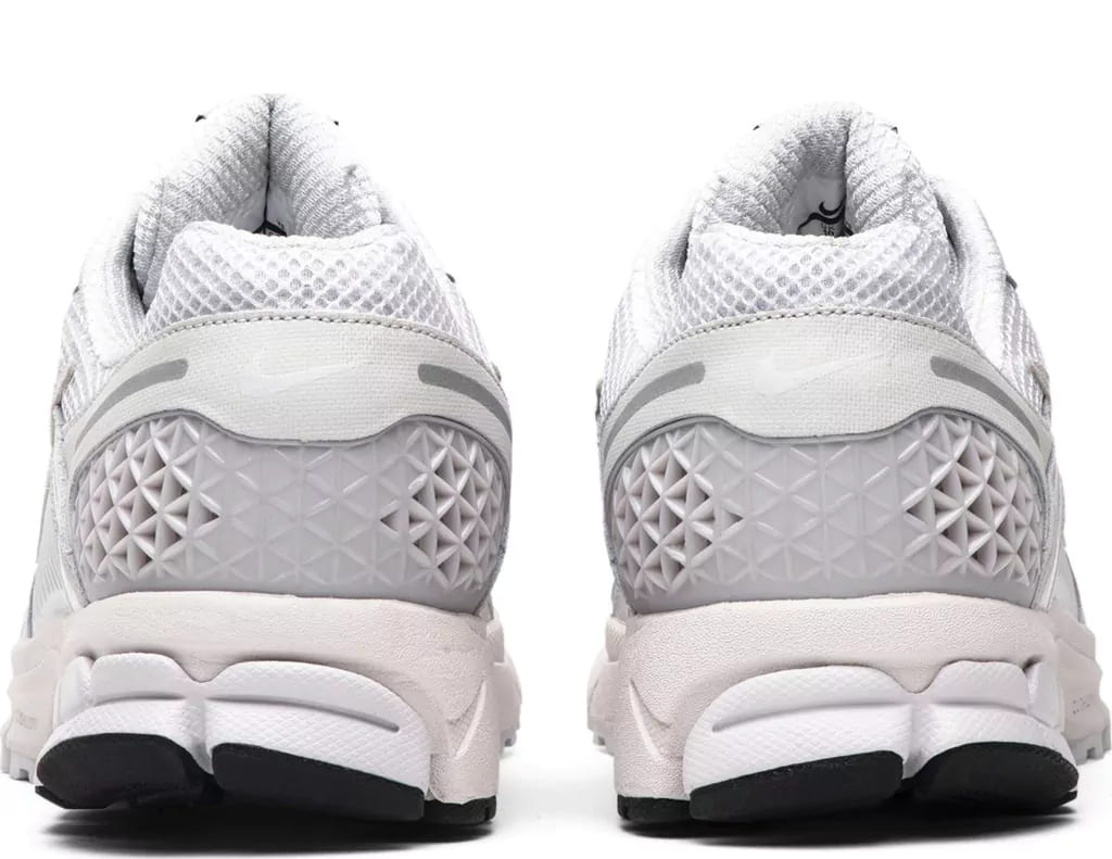 Nike Zoom Vomero 5 'Vast Grey'